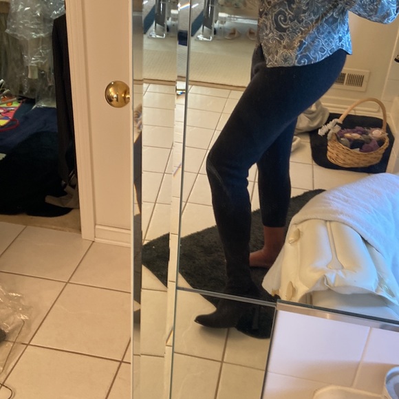 Genuine Cashmere Cropped Pants - Picture 7 of 15